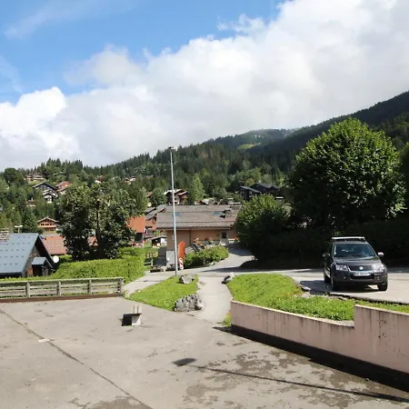 4-6 Pers, Balcon, Proche Pistes Et Commodites - Fr-1-572-142 *