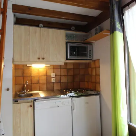 Les Carroz D'arâches, 3 Pièces, 6 Personnes - Fr-1-572-142 Appartement Arâches